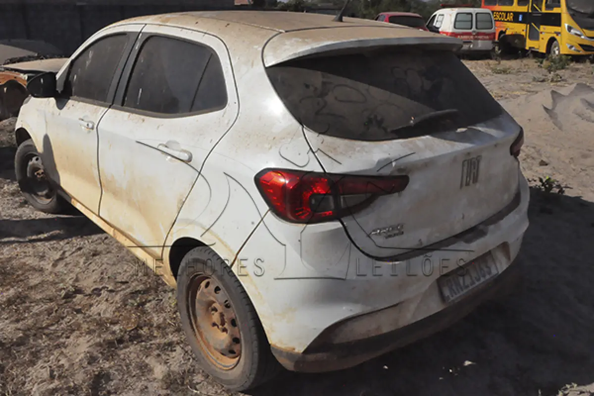 LOTE 014 - FIAT ARGO 1.0 - ANO 2021 2022 - PLACA RNZ-1J63