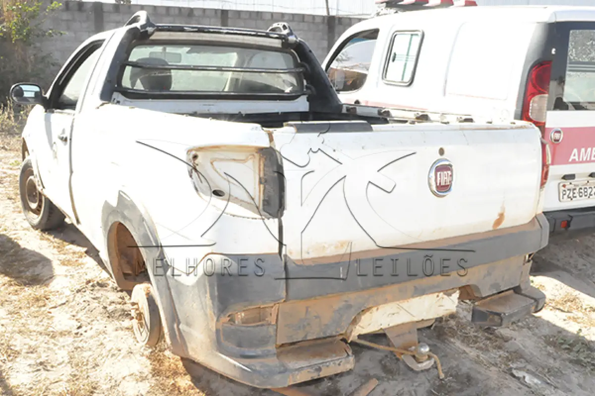 LOTE 013 - FIAT STRADA WIRKING - ANO 2014 2014 - PLACA OWV-1392