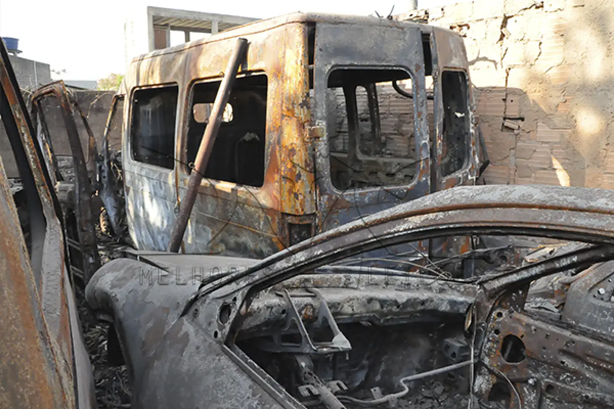 LOTE 026 - SUCATAS 12 VEICULOS - CERTIDÃO DE BAIXA DETRAN