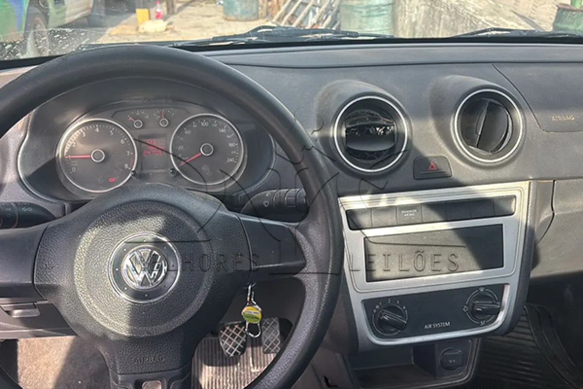 LOTE 009 - VW SAVEIRO CS ST ME- PLACA PXS5857 - ANO 2016 2016