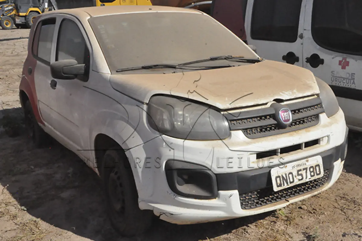LOTE 003 - FIAT UNO DRIVE 1.0 - ANO 20172018 - PLACA QNO-5780