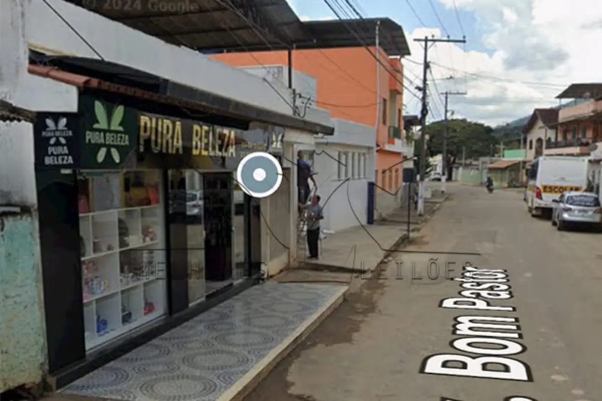 LOTE 001 - Uma área de terreno urbano, vale dizer, 200 mts², ponto comercial situado matricula 25.484, livro 2