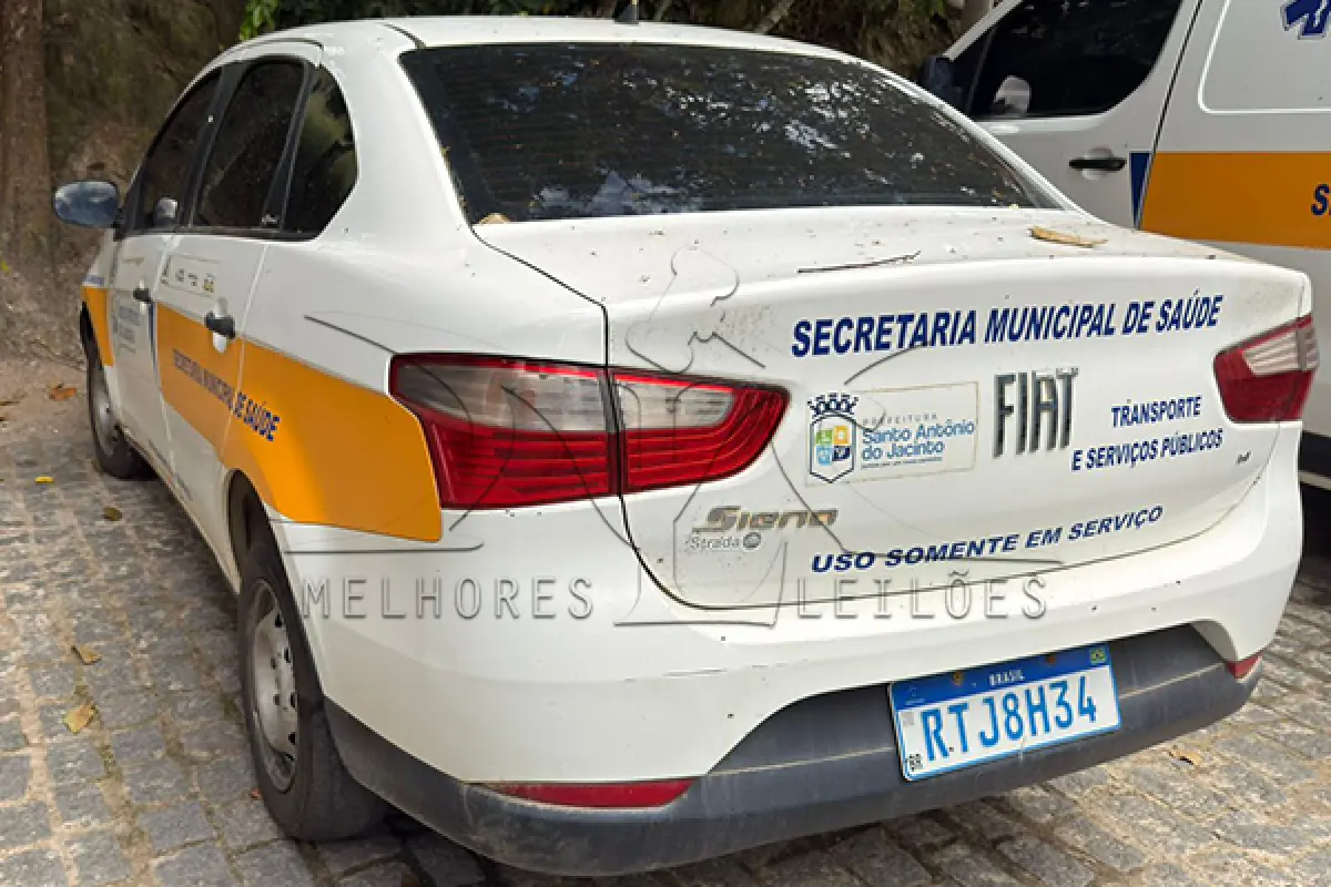 LOTE 002 - FIAT SIENA 1.4 - PLACA RTJ8H34 - ANO 2021 2021