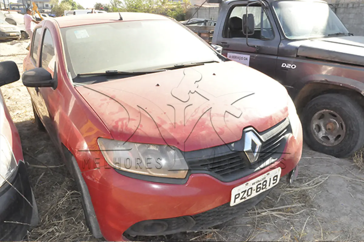 LOTE 015 - RENAUT SANDEIRO AUTH 10 - ANO 2017 2017 - PLACA PZO-6819