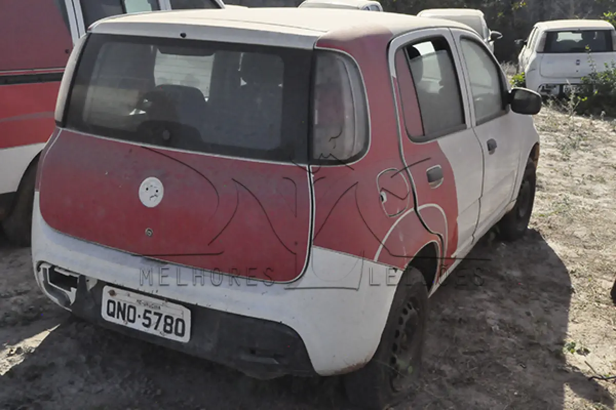 LOTE 003 - FIAT UNO DRIVE 1.0 - ANO 20172018 - PLACA QNO-5780