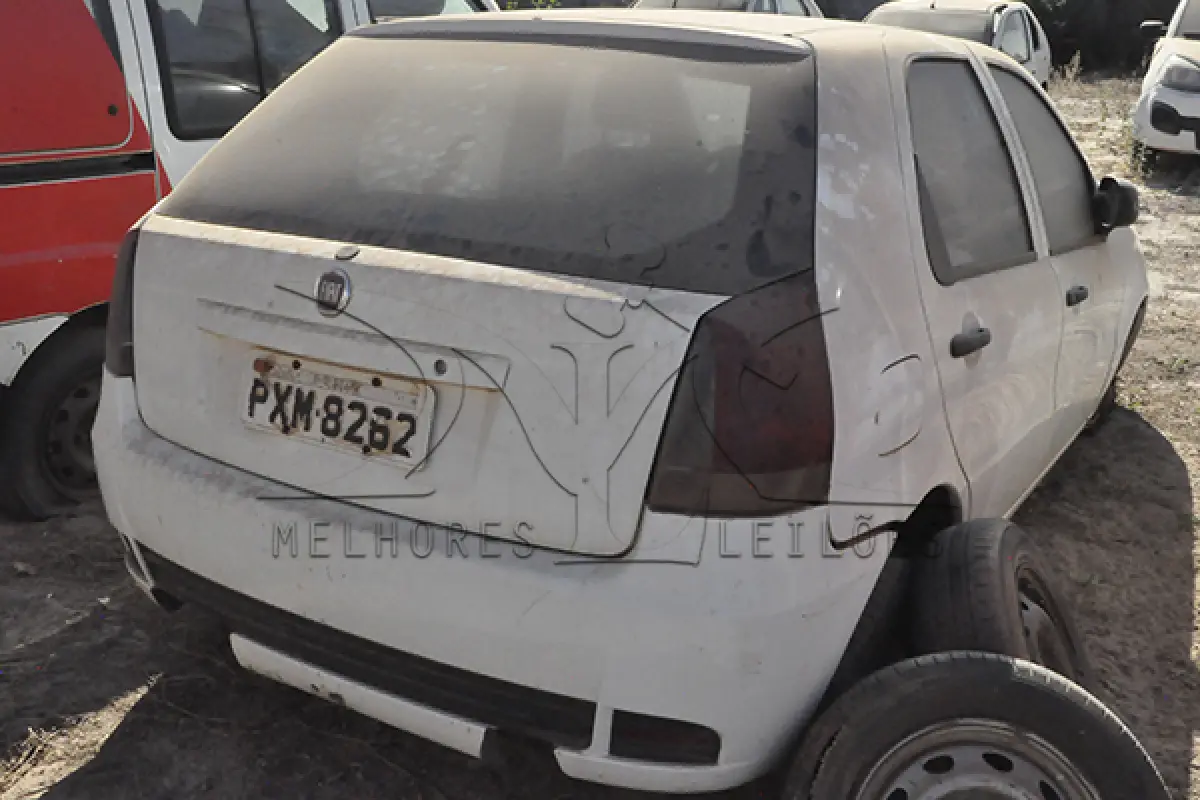 LOTE 004 - FIAT PALIO FIRE - ANO 2016 2016 - PLACA PXM-8262