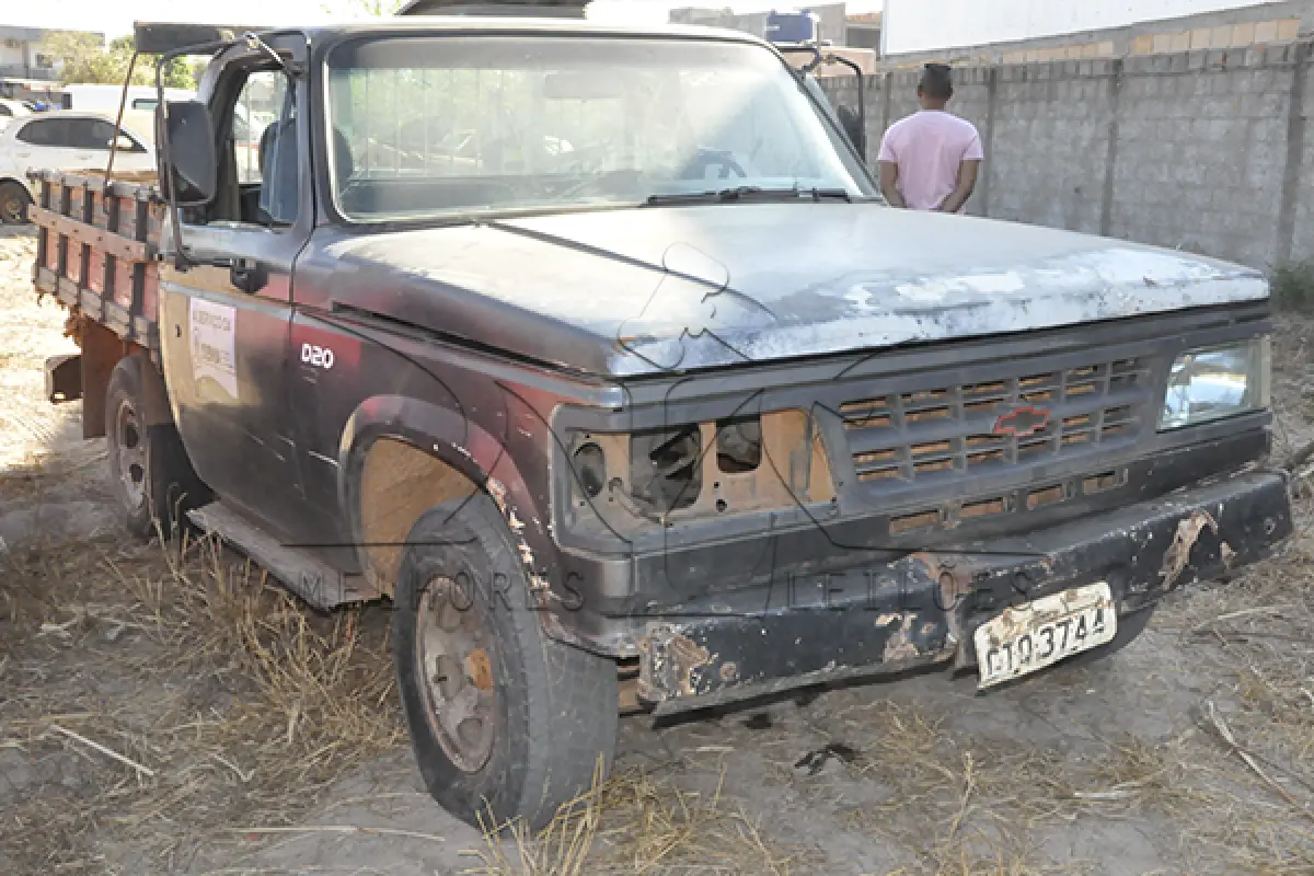 LOTE 030 - IMP GM D20 - ANO 1995 1996 - PLACA GTQ-3744