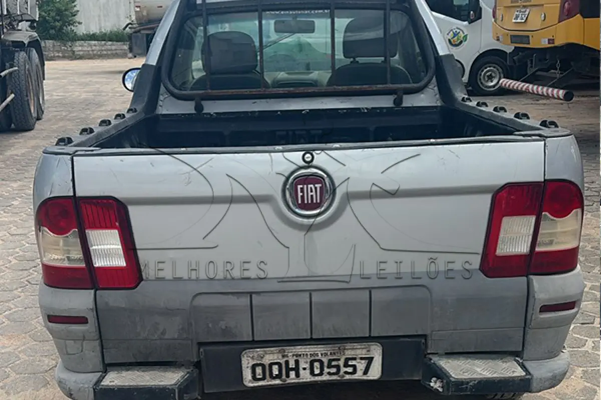 LOTE 006 - FIAT STRADA WORKING - PLACA OQH0557- ANO 2013 2013