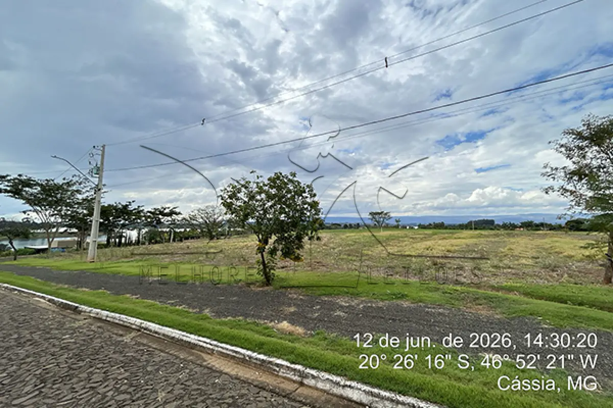 LOTE 022 - LOTEAMENTO ÁGUAS DA CANASTRA - MATRICULA 23.341 - AREA DO LOTE 10.589,51