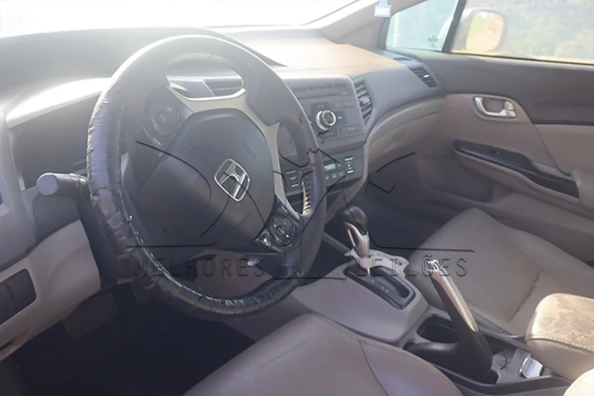 LOTE 012 - HONDA CIVIC LXR - ANO 2014 2014 - PLACA OXD1482