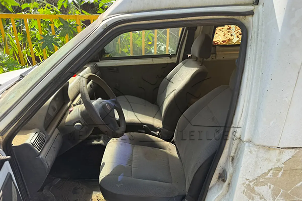 LOTE 001 - FIAT FIORINO AMBULANCIA - ANO 2011 2012 - PLACA HLF6954