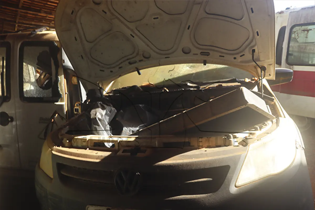 LOTE 008 - VW SAVEIRO 1.6 ENGESIG A - ANO 2012 2013 - PLACA HNY9315