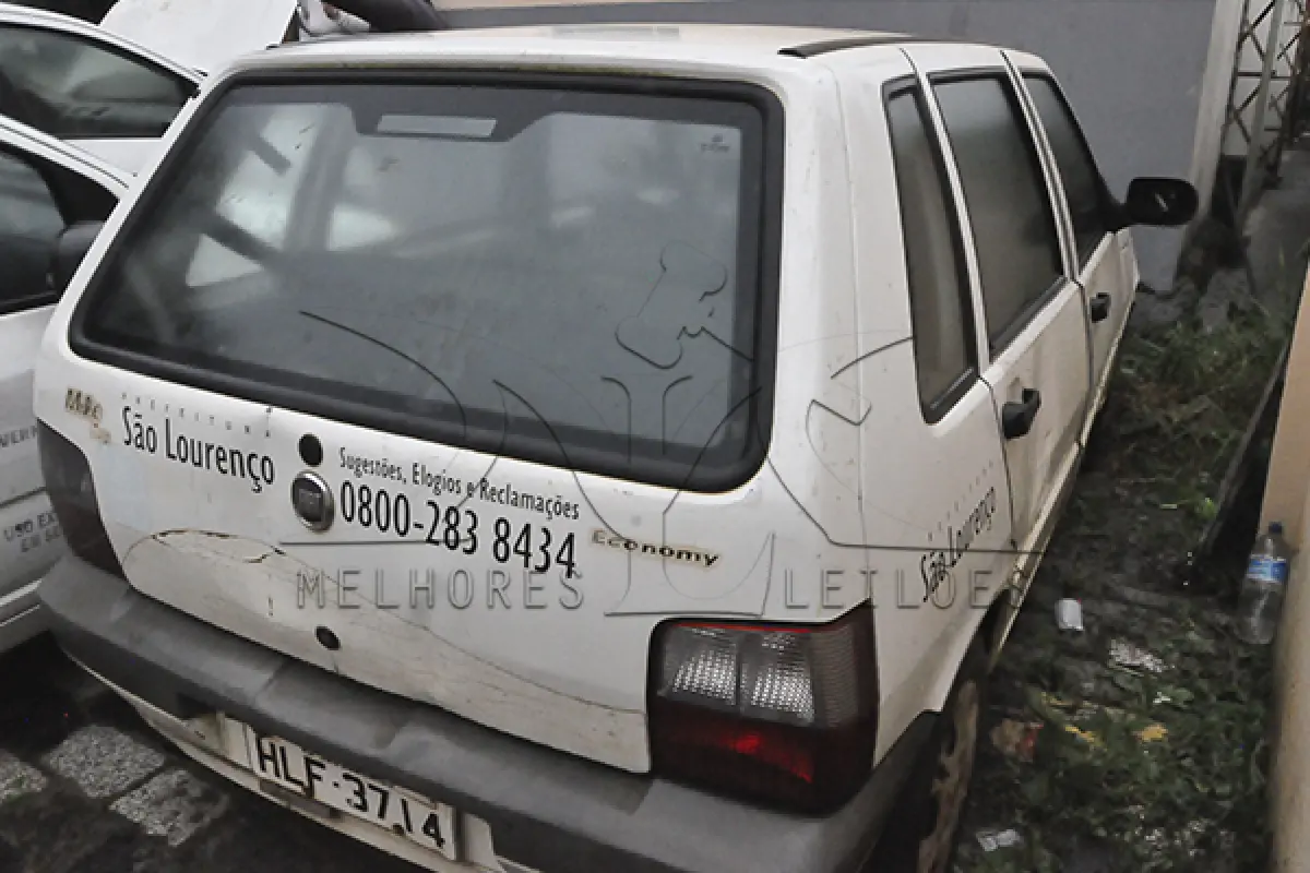 LOTE 002 - FIAT UNO MILLE ECONOMY - ANO 2010 2011 - PLACA HLF3714