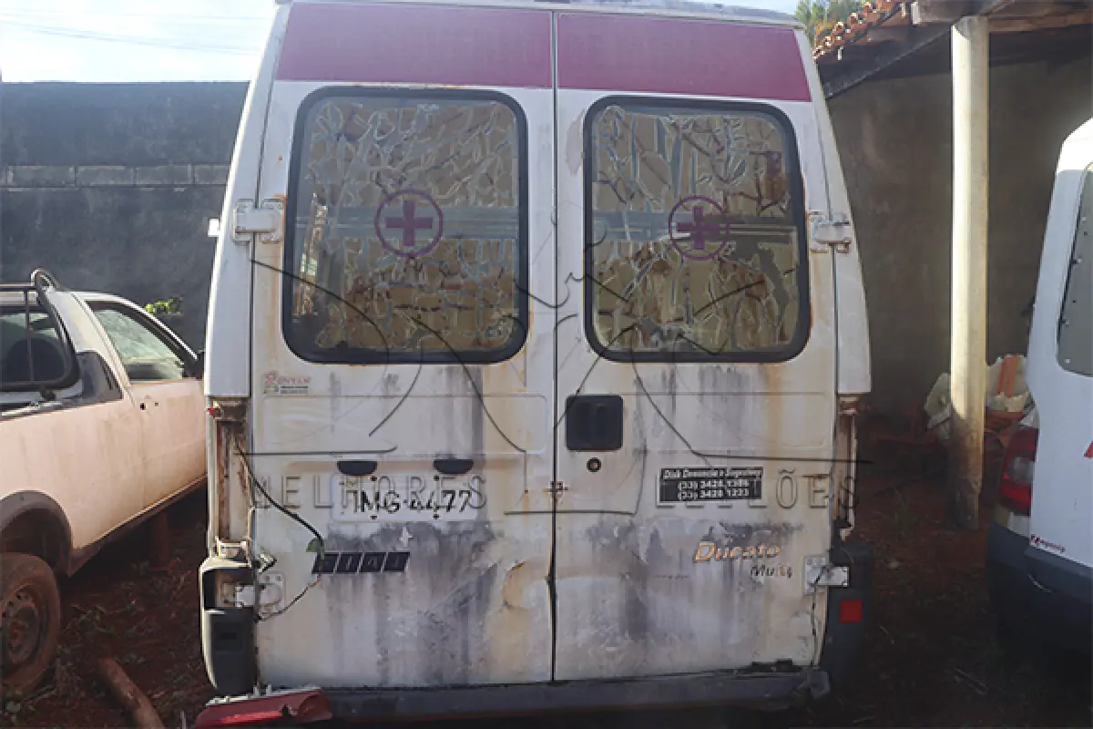 LOTE 013 - FIAT DUCATO M RONTAN AMB - ANO 2005 2005 - PLACA HMG4477