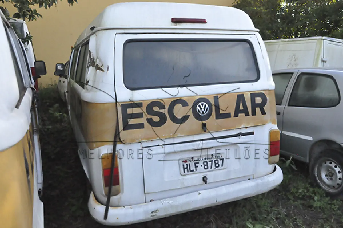 LOTE 015 - VW KOMBI LOT PAS MICROONIBUS - ANO 2012 2012