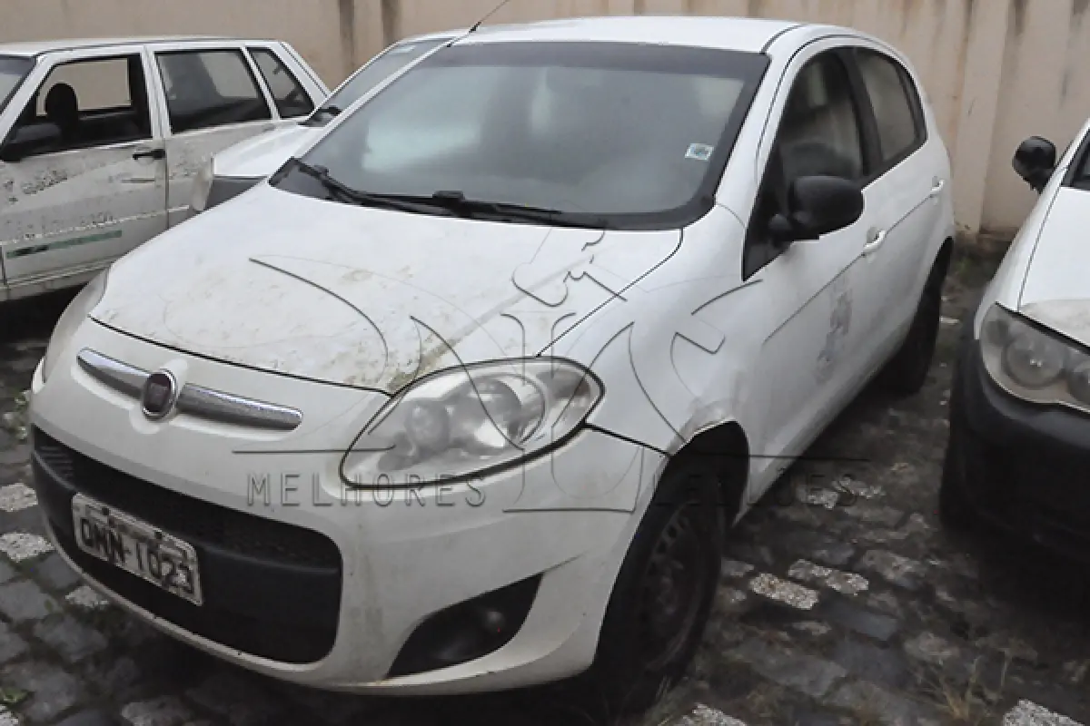 LOTE 004 - I FIAT PALIO ATTRACT 1.4 - ANO 2017 2017 - PLACA QNN1023