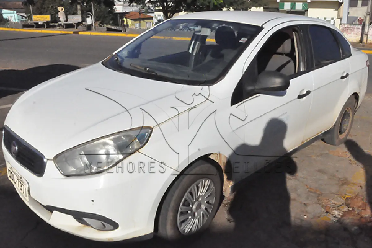 LOTE 006 - FIAT SIENA ATTRACT 1.0 - ANO 2019 2019 - PLACA QQL7371