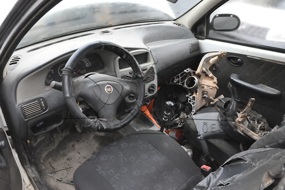 LOTE 005 - FIAT STRADA FIRE FLEX - ANO 2011 2012 - PLACA HLF7413