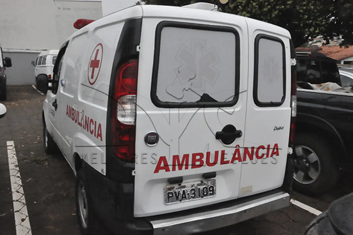 LOTE 009 - FIAT DOBLO AUTOMAR AMB - PLACA PVA3109 - ANO 2014 2015