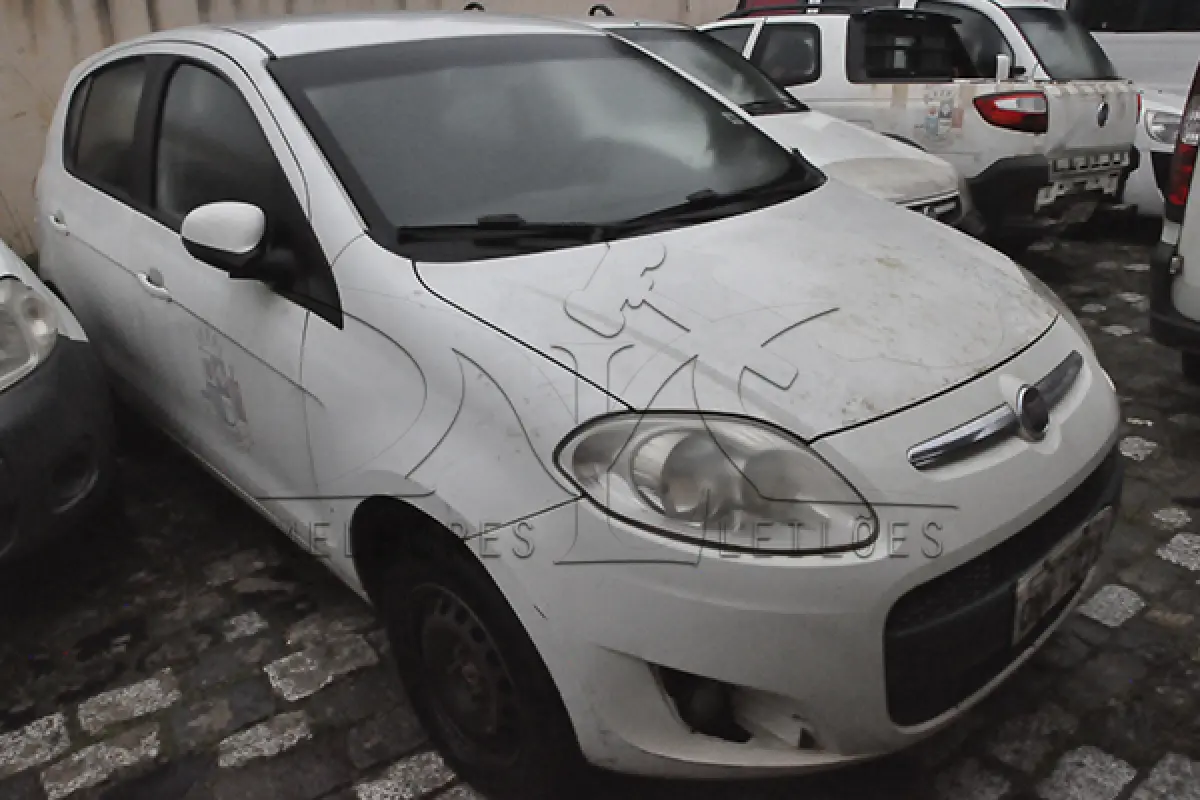 LOTE 004 - I FIAT PALIO ATTRACT 1.4 - ANO 2017 2017 - PLACA QNN1023