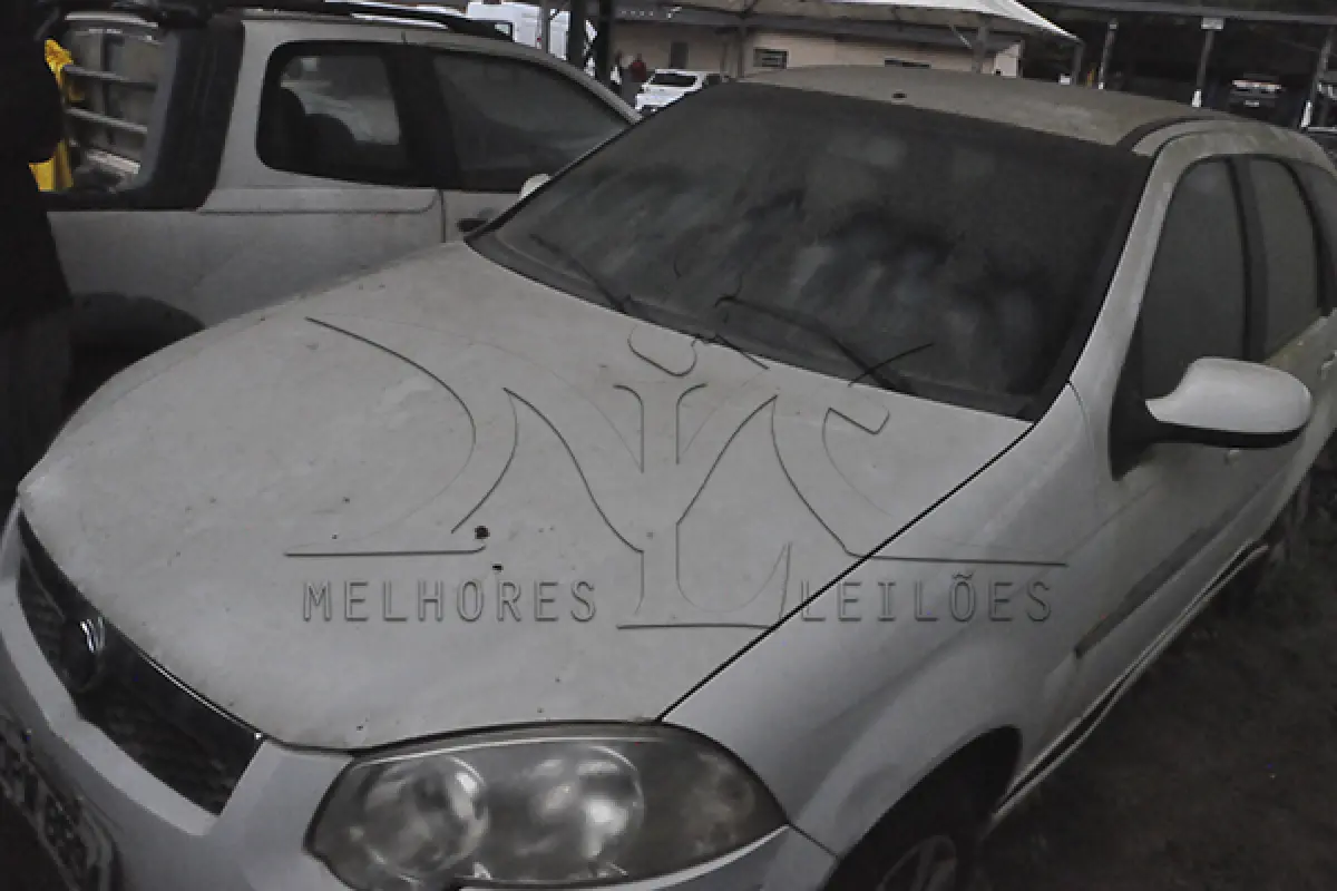 LOTE 003 - FIAT PALIO WK ATTRAC 1.4 - ANO 2013 2013 - PLACA OPW8594