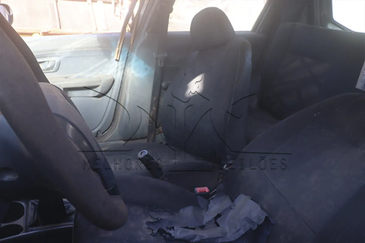 LOTE 001 - FIAT PALIO FIRE - ANO 2014 2015 - PLACA PUH9787