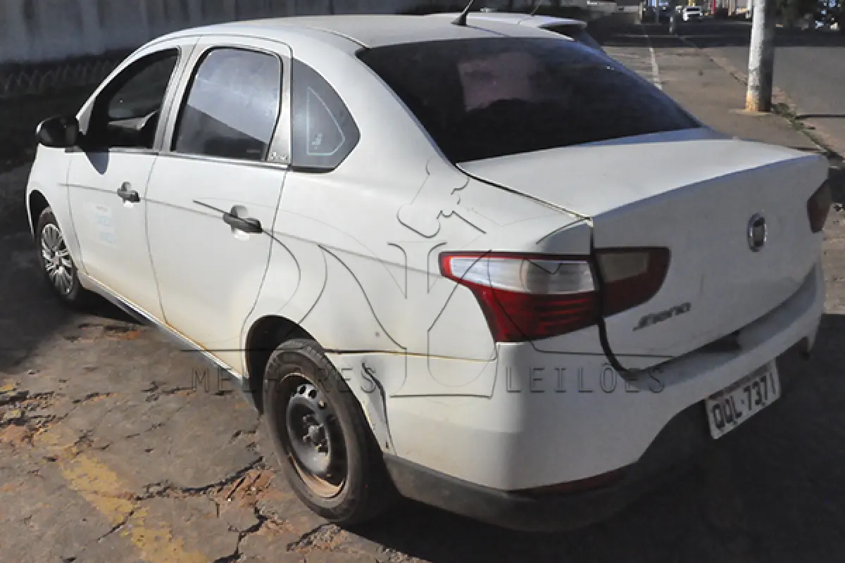 LOTE 006 - FIAT SIENA ATTRACT 1.0 - ANO 2019 2019 - PLACA QQL7371