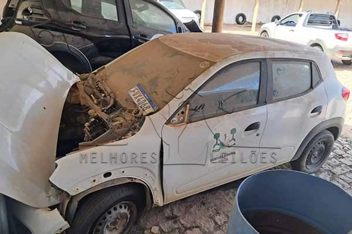 LOTE 013 - RENAULT KWID ZEN 10MT - ANO 2021 2022 - PLACA FVX4D68