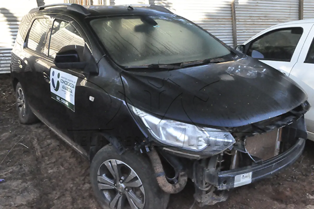 LOTE 008 - GM SPIN 1.8L MT PREMIER - ANO 2019 2020 - PLACA QUY9726