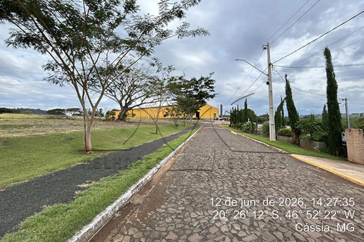 LOTE 022 - LOTEAMENTO ÁGUAS DA CANASTRA - MATRICULA 23.341 - AREA DO LOTE 10.589,51