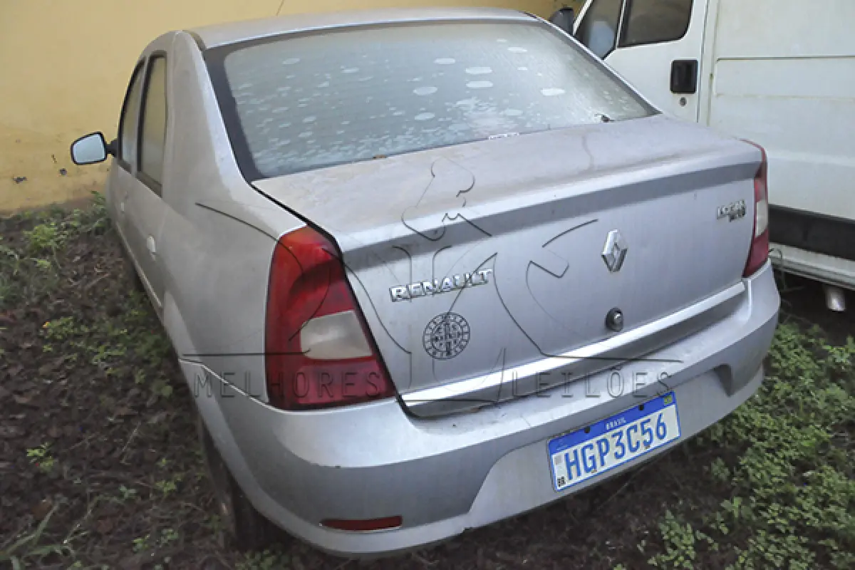 LOTE 004 - RENAULT LOGAN EXP 1016V - ANO 2010 2011 - PLACA HGP3C56