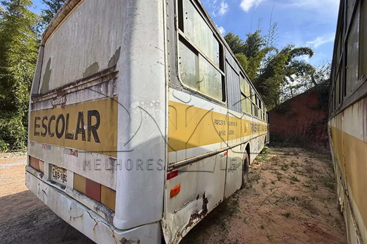 LOTE 005 - M.BENZ OF 1620 - ANO 1995 1995 - PLACA LBB1852