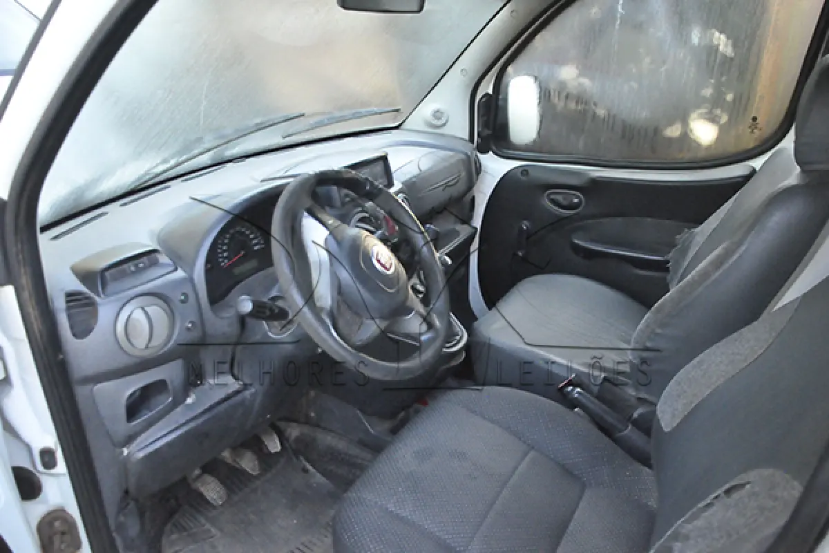 LOTE 012 - FIAT DOBLO GREENCAR MO4 AMB - ANO 2016 2016 - PLACA PZQ5951
