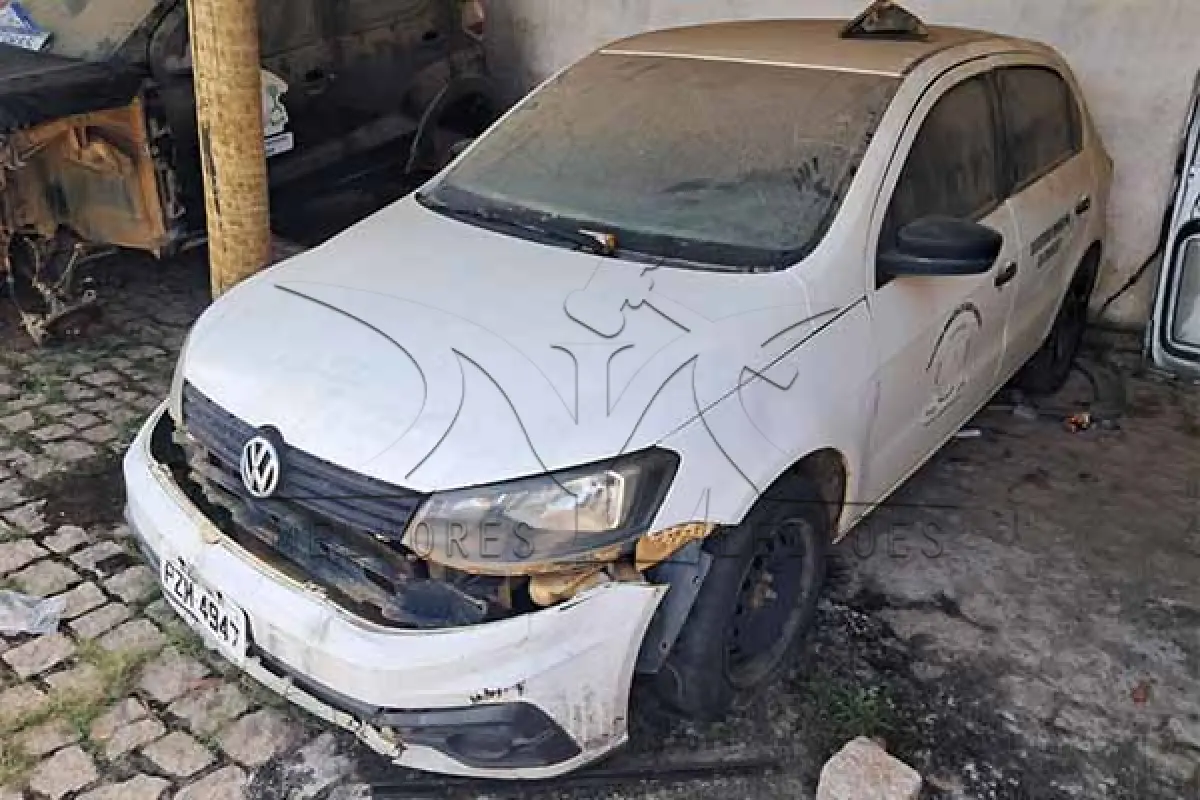 LOTE 003 - VW NOVO GOL TL MCV - ANO 2017 2017 - PLACA PZM4947