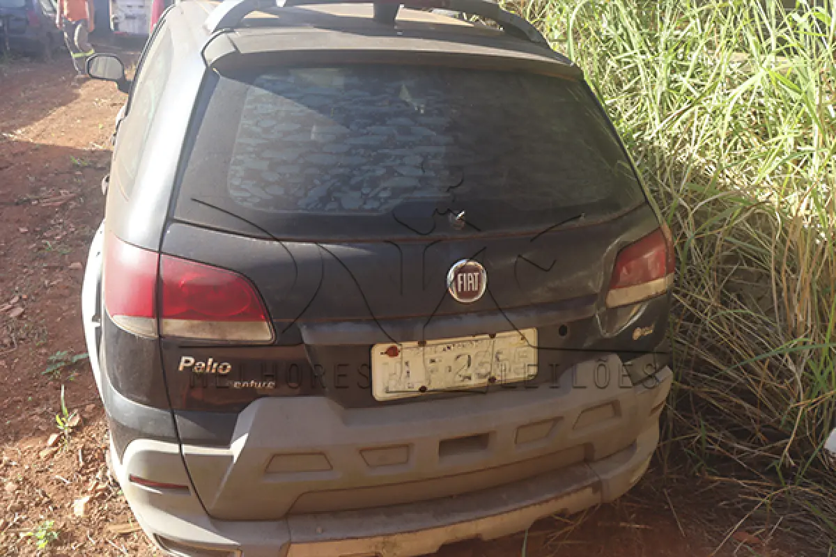 LOTE 002 - FIAT PALIO WK ADVEN FLEX - ANO 2010 2010 - PLACA HLF2665