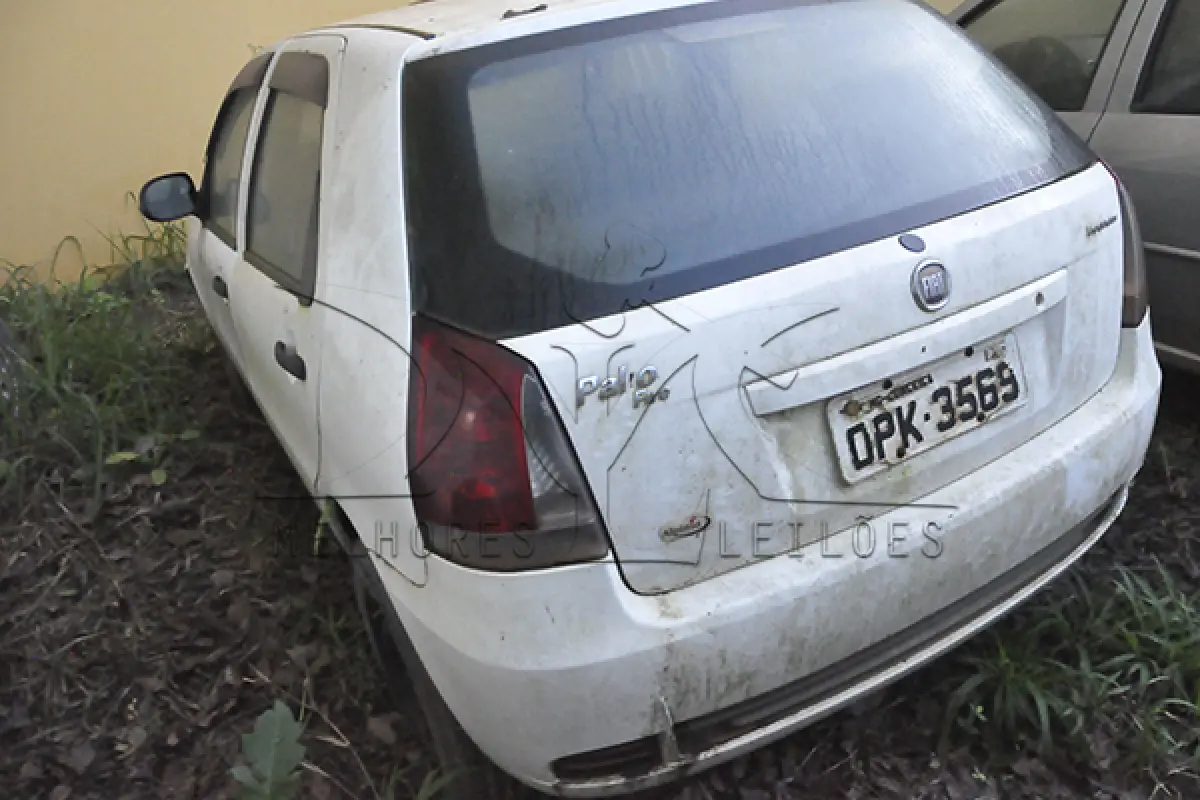 LOTE 002 - FIAT PALIO FIRE ECONOMY - ANO 2013 2013 - PLACA OPK3569