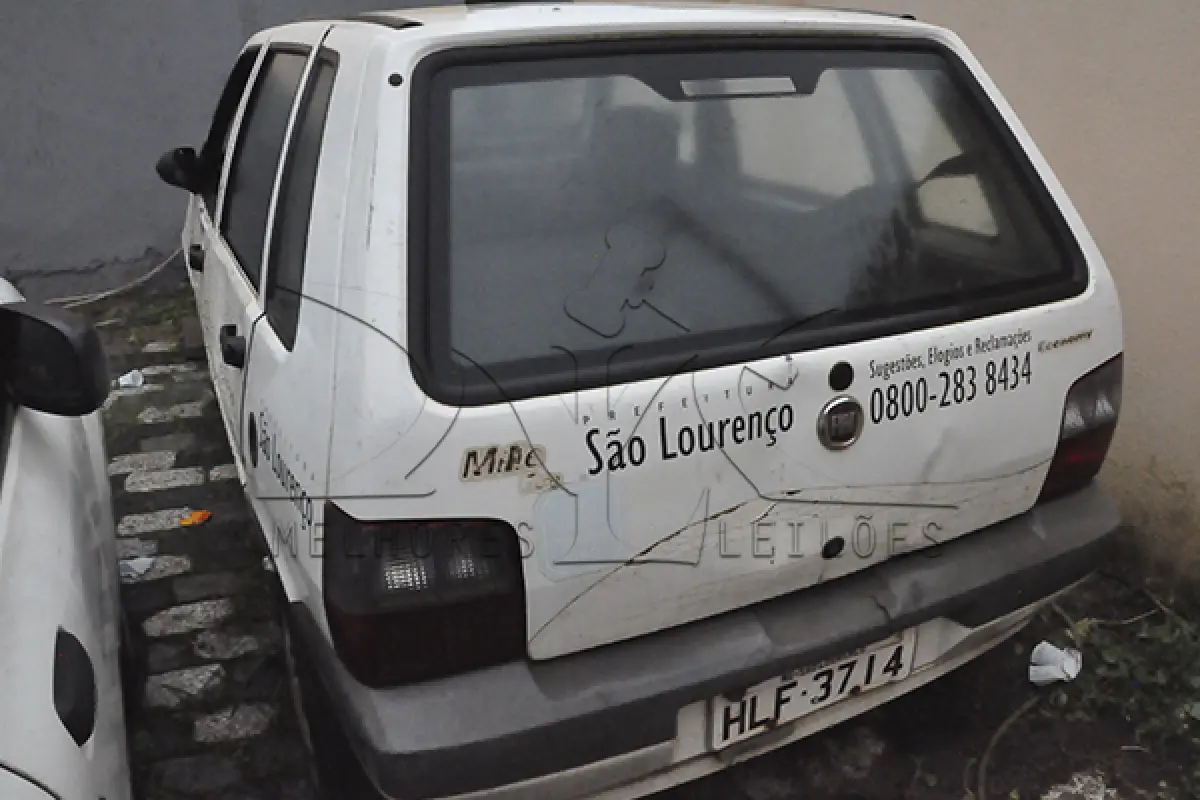 LOTE 002 - FIAT UNO MILLE ECONOMY - ANO 2010 2011 - PLACA HLF3714