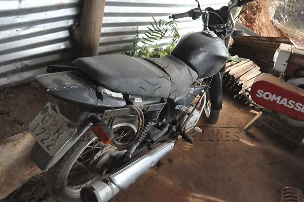 LOTE 001 - HONDA CG150 TITAN KS - ANO 2004 2004 - PLACA GZR1722
