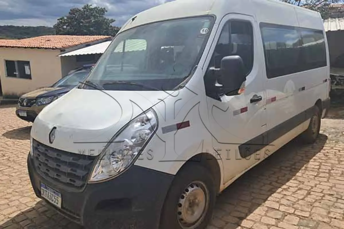 LOTE 016 - RENAULT M ACESSIVEL JI - ANO 2021 2022 - PLACA RTA3C55