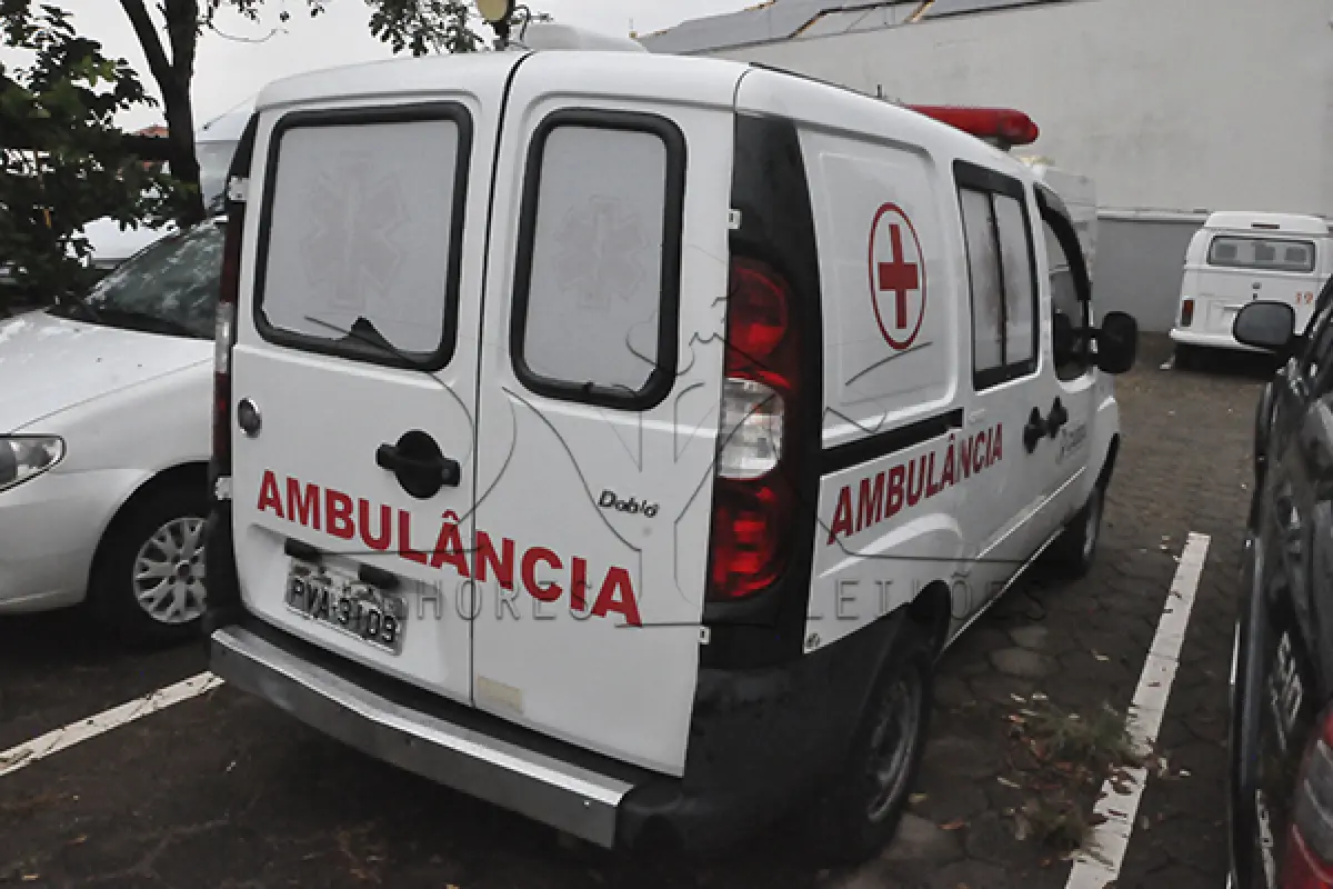 LOTE 009 - FIAT DOBLO AUTOMAR AMB - PLACA PVA3109 - ANO 2014 2015