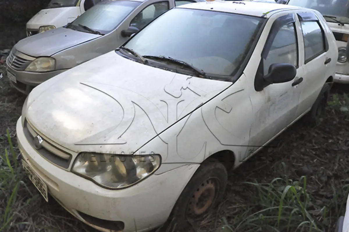 LOTE 002 - FIAT PALIO FIRE ECONOMY - ANO 2013 2013 - PLACA OPK3569