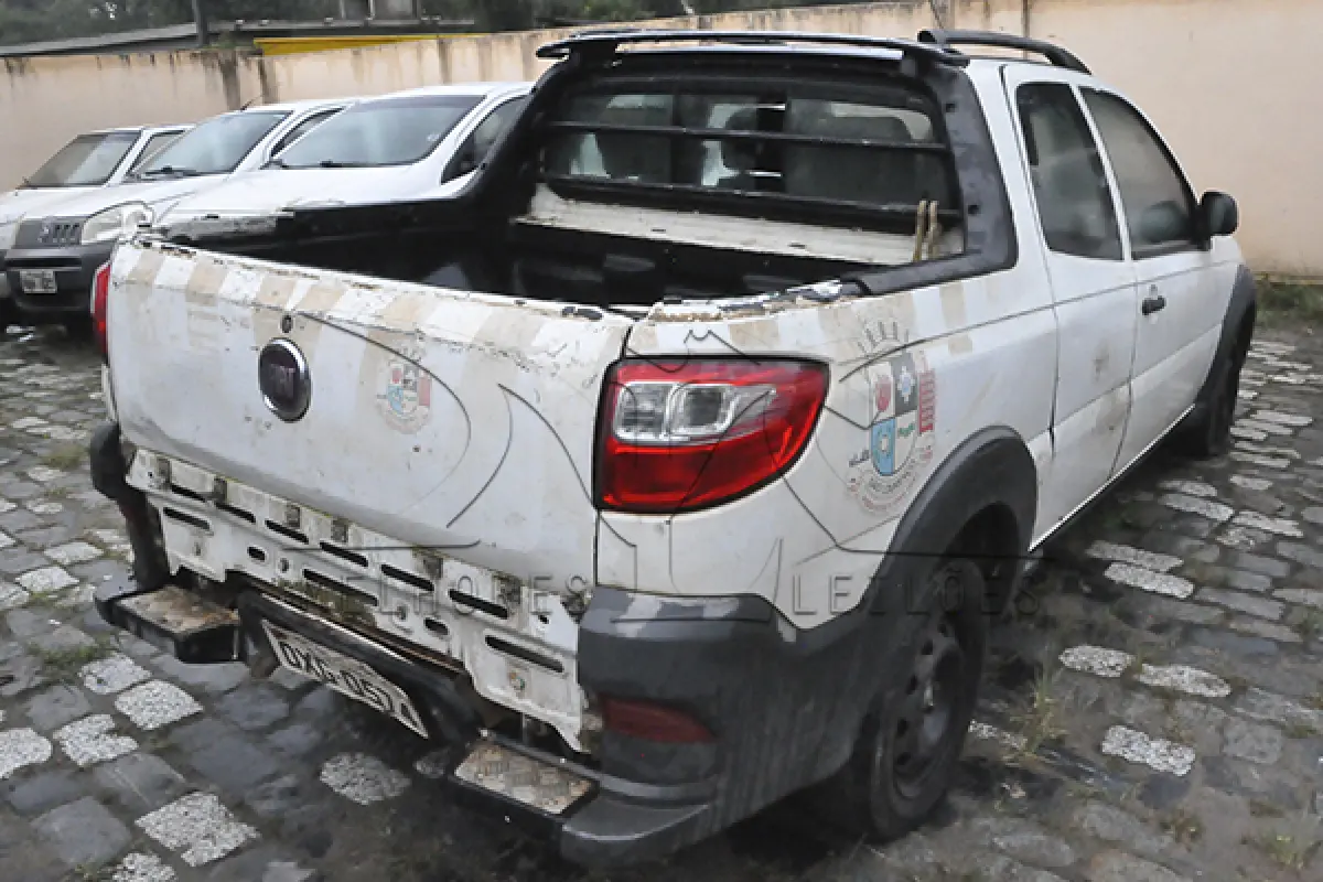 LOTE 006 - FIAT STRADA WORKING CD - ANO 2014 2014 - PLACA OXG0574