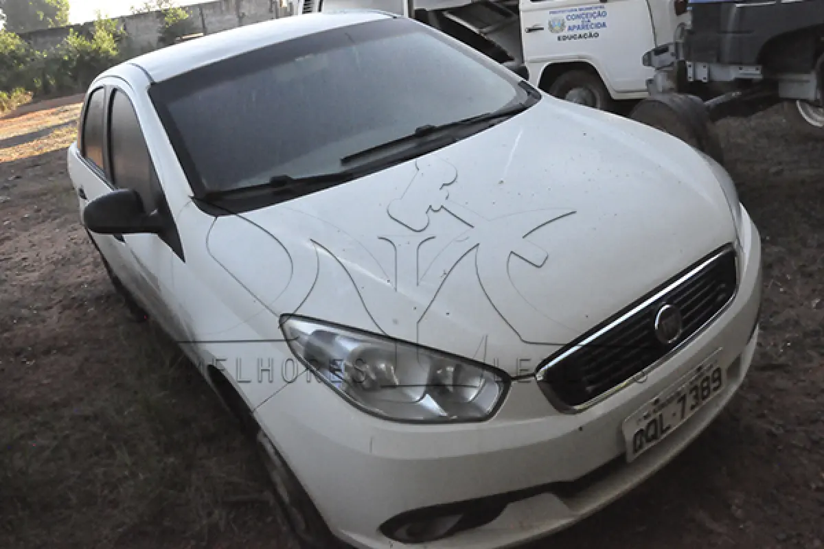 LOTE 007 - FIAT SIENA ATTRACT 1.0 - ANO 2019 2019 - PLACA QQL7389