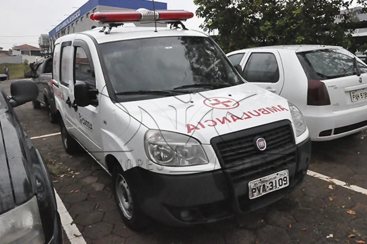 LOTE 009 - FIAT DOBLO AUTOMAR AMB - PLACA PVA3109 - ANO 2014 2015