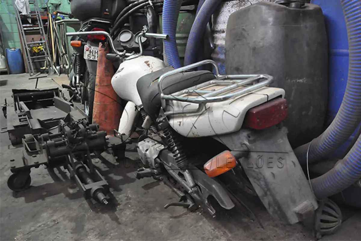 LOTE 001 - HONDA CG 125 CARGO - ANO 2002 2002 - PLACA GVN-3485