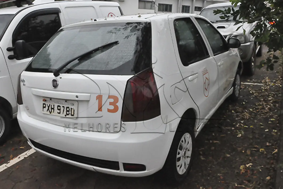 LOTE 002 - FIAT PALIO FIRE - PLACA PXH9780 - ANO 2016 2016