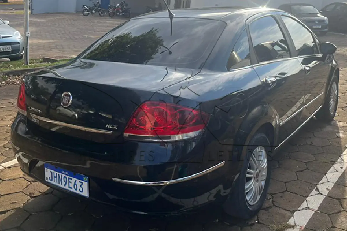 LOTE 007 - FIAT LINEA HLX 1.9 - PLACA JHN9E63 - ANO 2010 2010