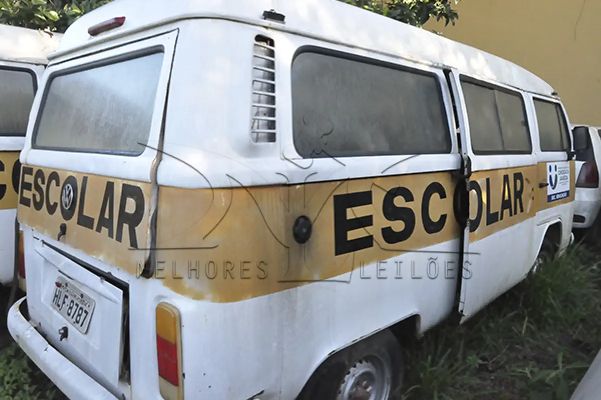 LOTE 015 - VW KOMBI LOT PAS MICROONIBUS - ANO 2012 2012