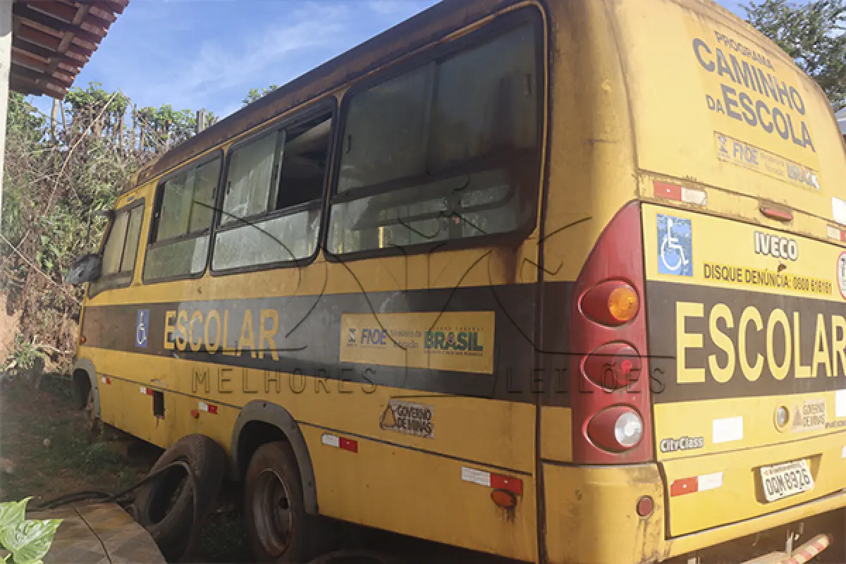 LOTE 016 - IVECO CITYCLASS 70C17 - ANO 2013 2013 - PLACA OQM8926