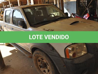 LOTE 008 - NISSAN FRONTIER 4X4 XE - PLACA KEY 9018 - ANO 2002 2003